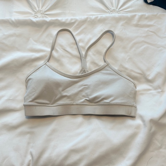 lululemon athletica Other - White Lululemon flow y bra size 6